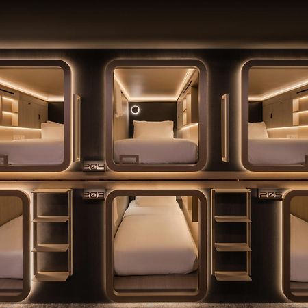 Cube Social Boutique Capsule Hotel At Boat Quay Singapur Exterior foto