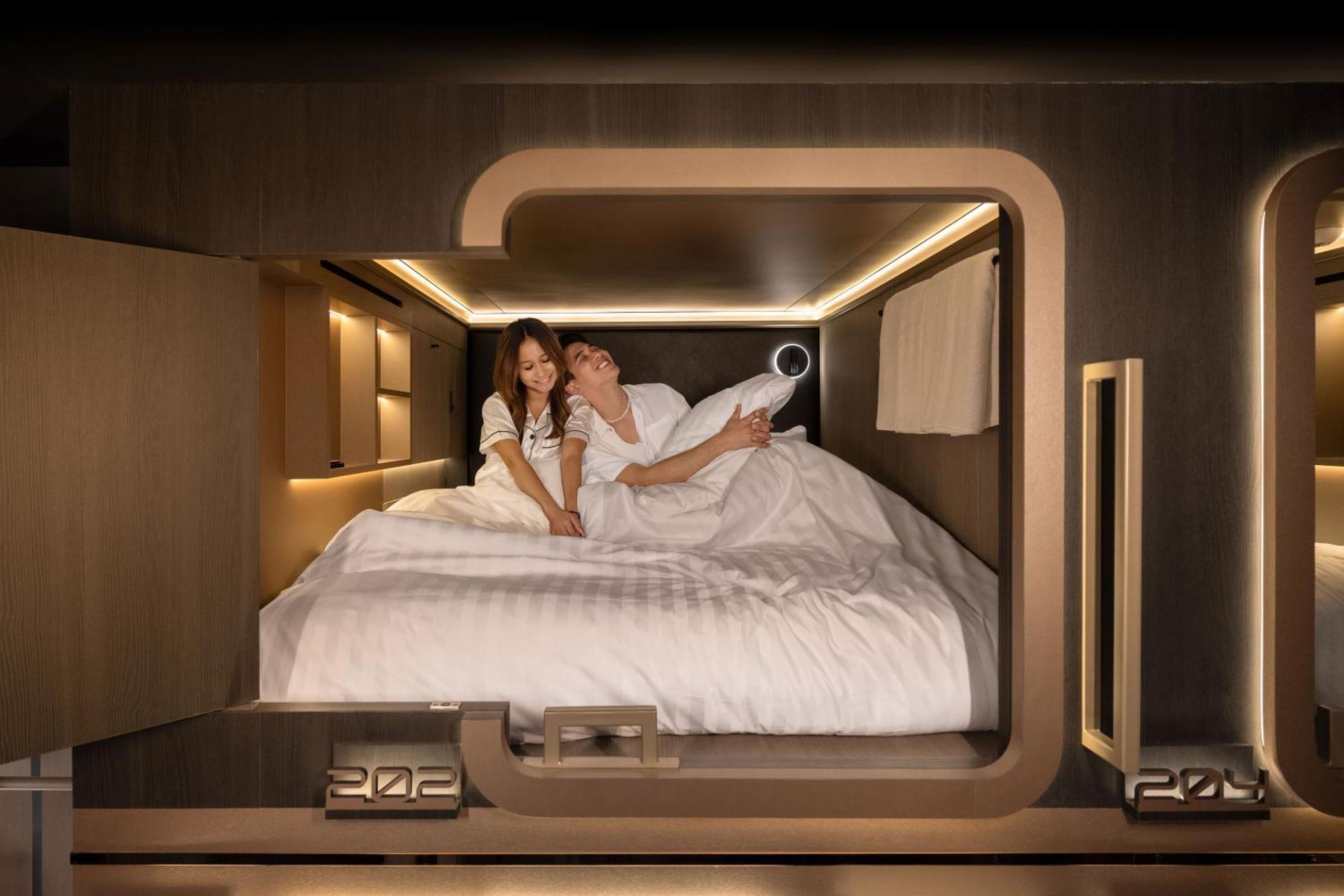 Cube Social Boutique Capsule Hotel At Boat Quay Singapur Exterior foto
