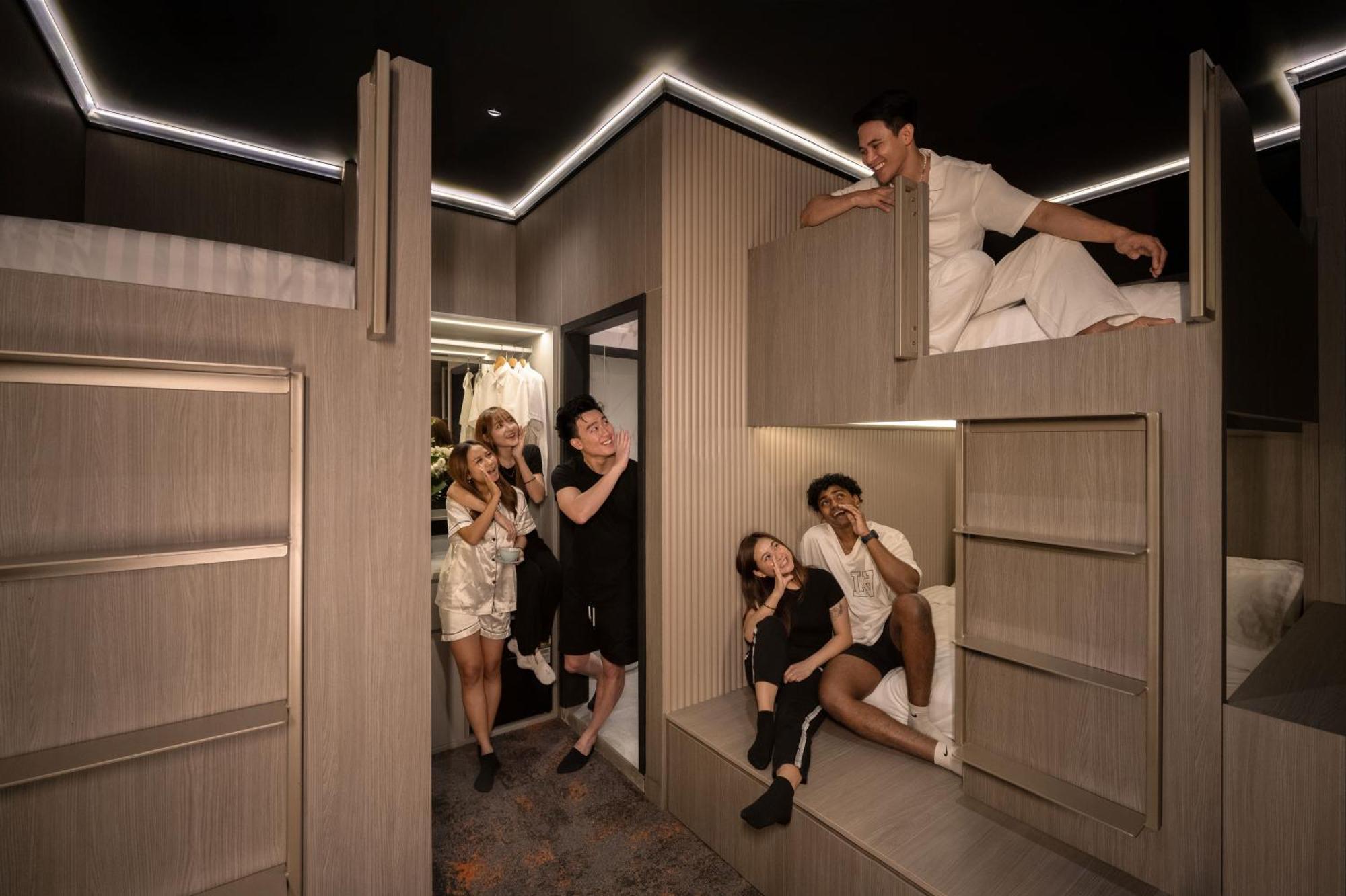 Cube Social Boutique Capsule Hotel At Boat Quay Singapur Exterior foto