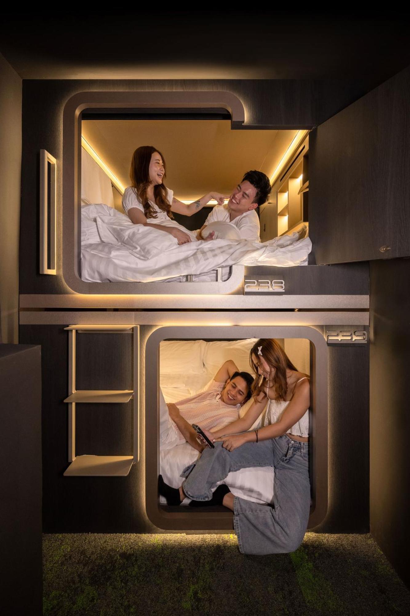 Cube Social Boutique Capsule Hotel At Boat Quay Singapur Exterior foto