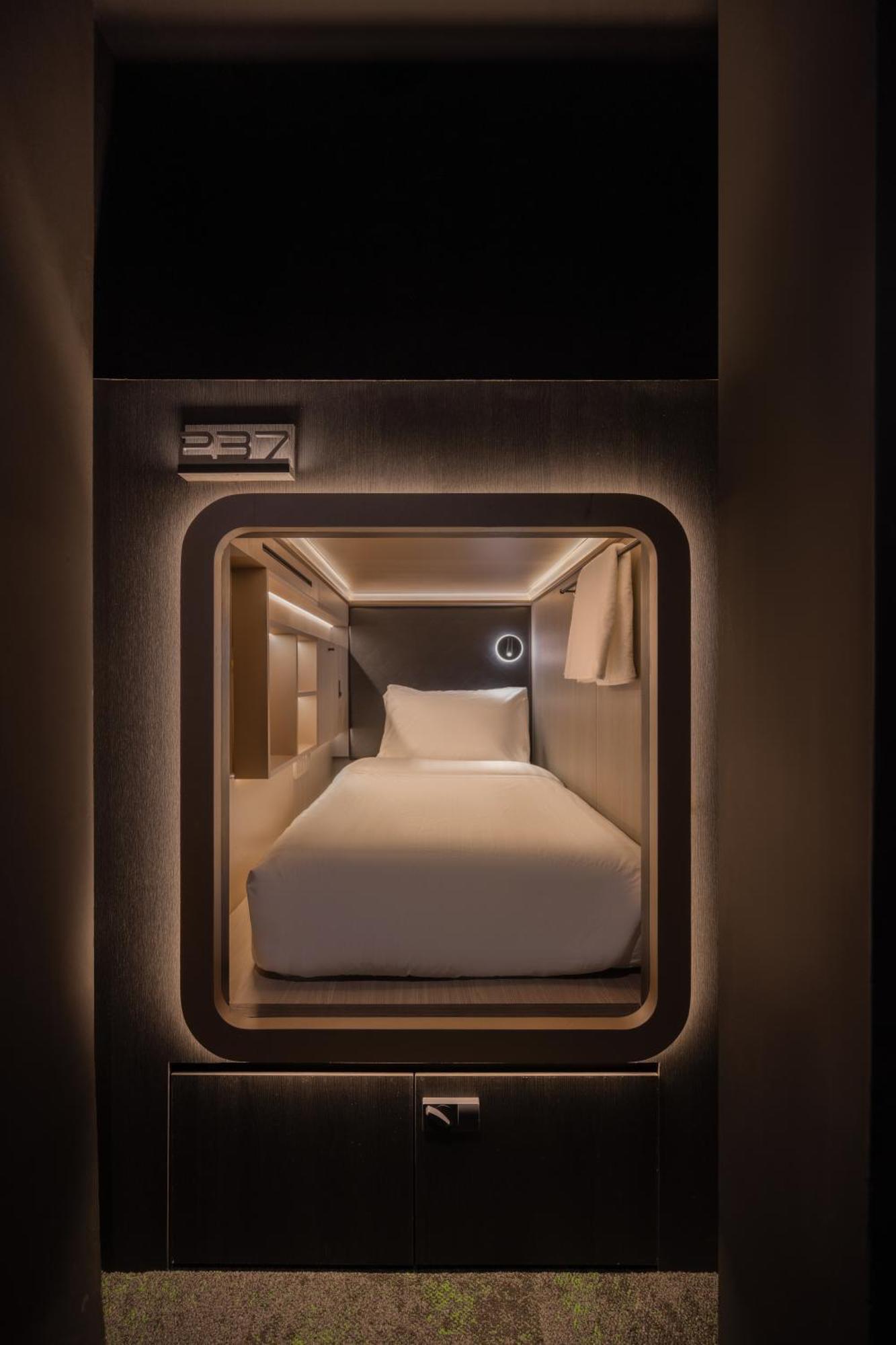 Cube Social Boutique Capsule Hotel At Boat Quay Singapur Exterior foto