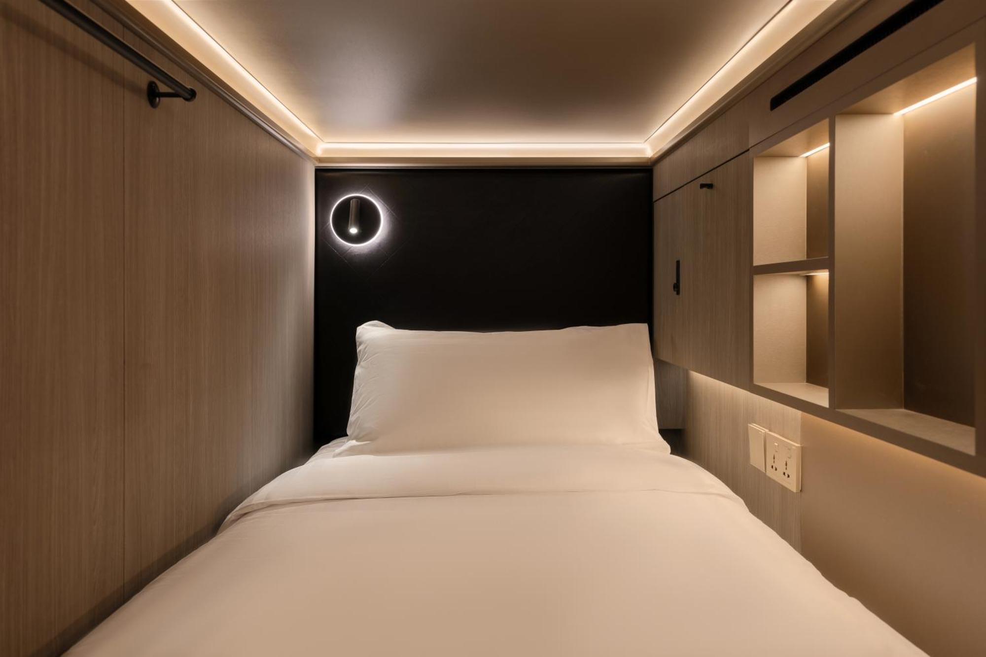 Cube Social Boutique Capsule Hotel At Boat Quay Singapur Exterior foto